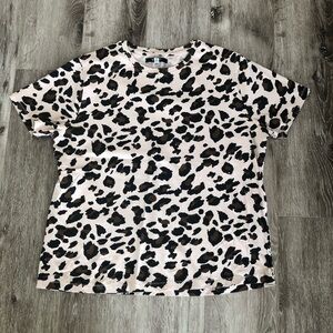 Brunette The Label Leopard Print Short Sleeve Tee